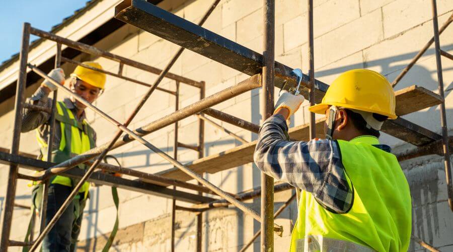 Expert Emergency Roof Repairs services in Rio Vista, TX